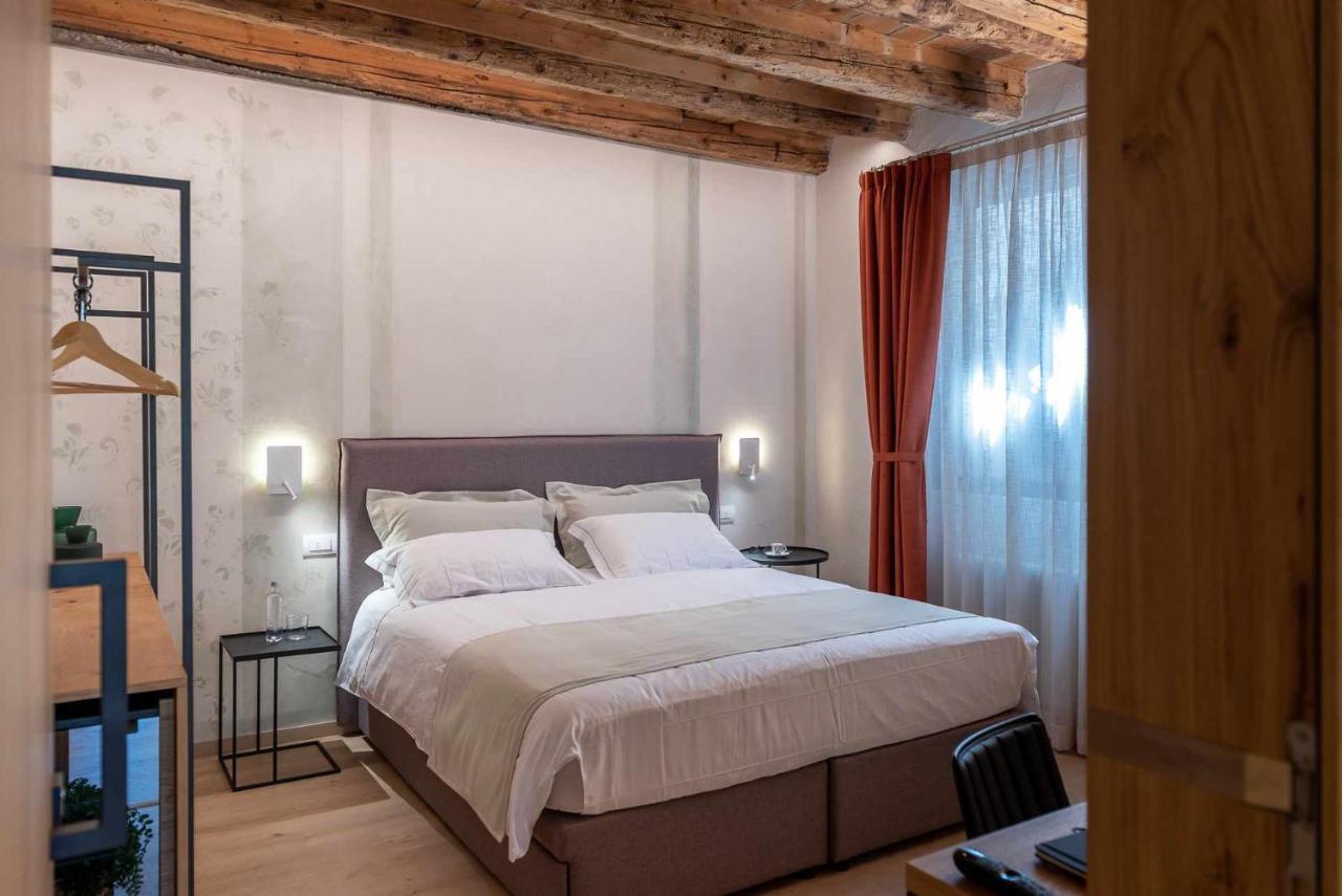 Buranelli Charme Rooms Тревізо Номер фото