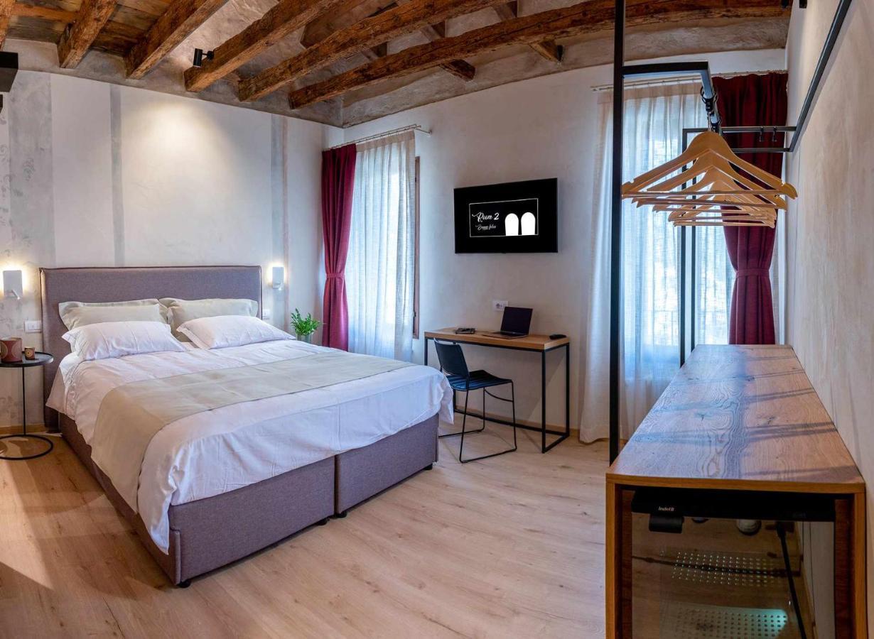 Buranelli Charme Rooms Тревізо Номер фото